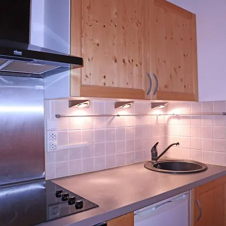 Apartment Skis Aux Pieds, 4 Pers, Terrasse Ensoleillee, Prox Commerces Et Animations - Fr-1-322-529 *